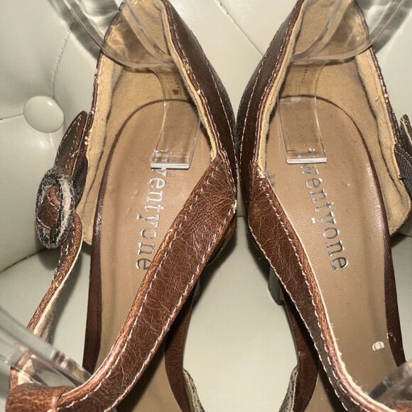 Vintage Twenty-One T-Strap Brown Gold Leather Sandals Heel Shoes Size 7 - Picture 3 of 11